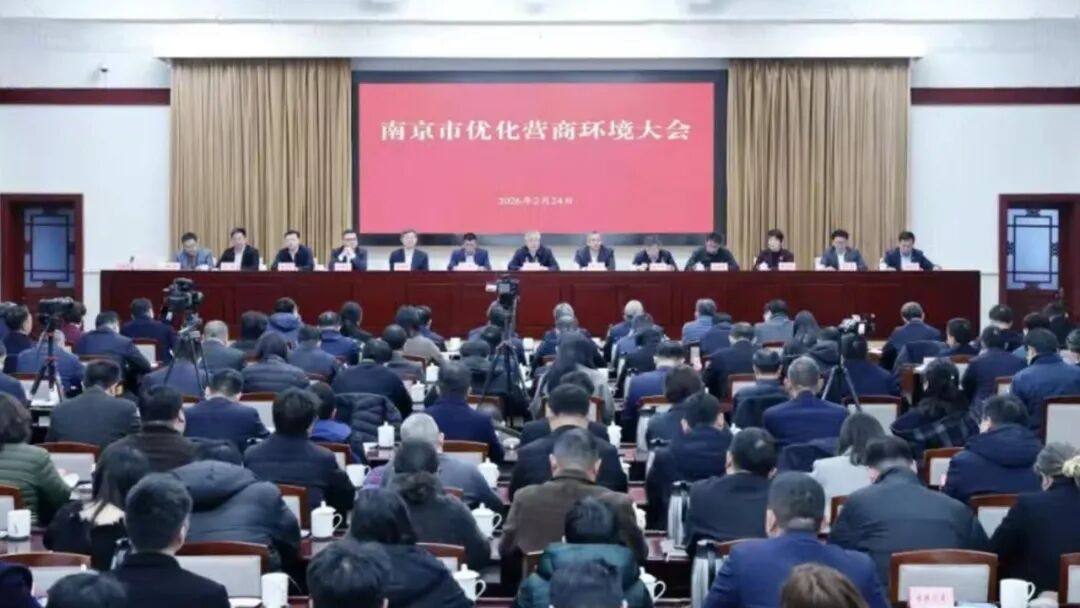 ��ͳս��һ�ȡ���Ӫ��ҵ��������ϯ̨