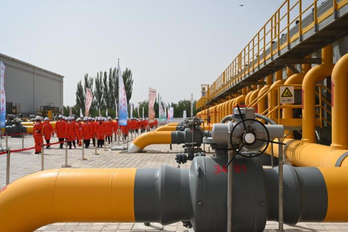 �γ�������ʮ���塱�������ǿ��Ŀ�� ���̷�չӭȫ��λ�������