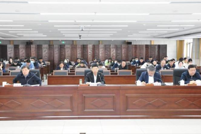 �����롰����Ϊ����ʵ��Ϊ�����������Ա������ھ��ٿ�