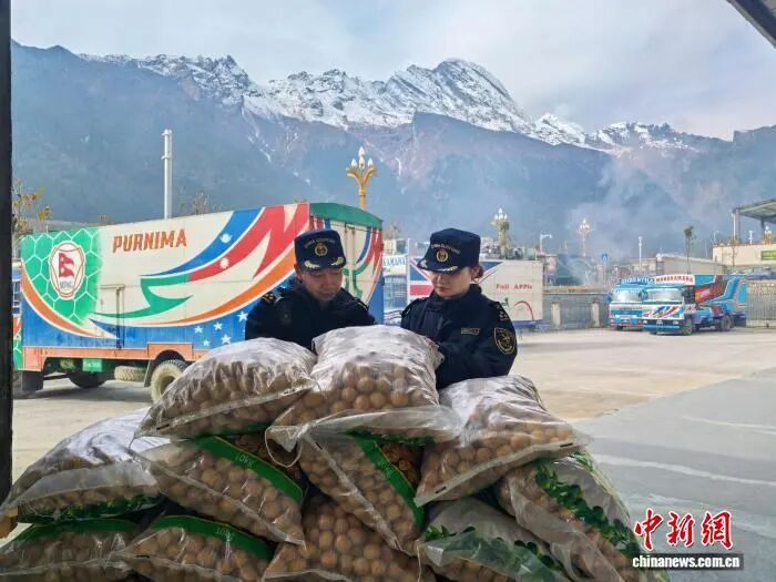 ����ǰ2����������ó������ ��Ӫ��ҵ���׳�58%