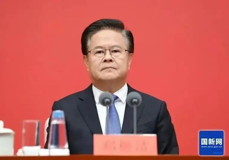 ������Э��Ա��ҵ�������š������Ųμӹ��ҷ�չ�ĸ�ί��Ӫ��ҵ��̸��