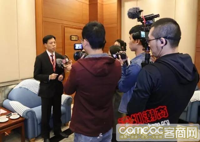 fcaa143e1beb19c1708304.jpg