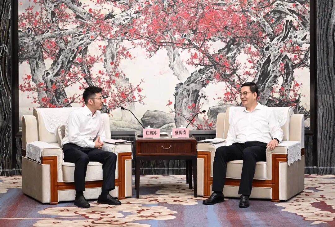 ����ʡί��ί���人��ί���ʢ�Ĵ����������Э���᳤���·������Ŷ��³�ׯҫ��