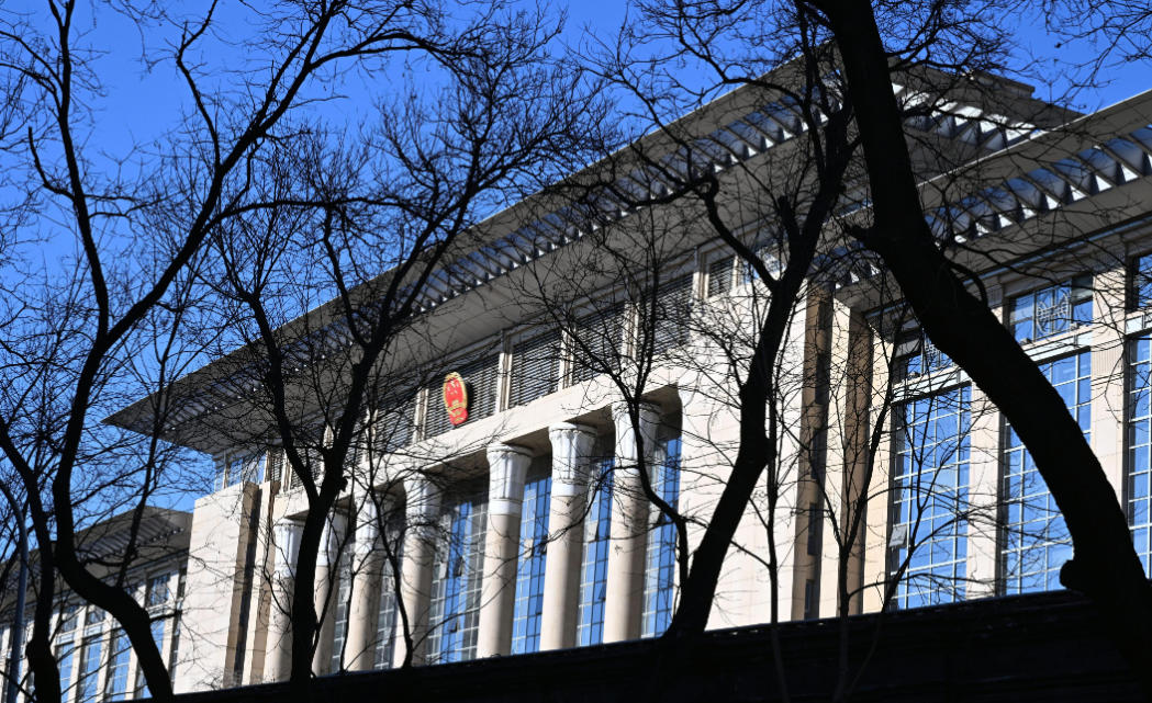 ��߷��������Ϻ͹淶��ʦ�������ϵ��Ͱ���