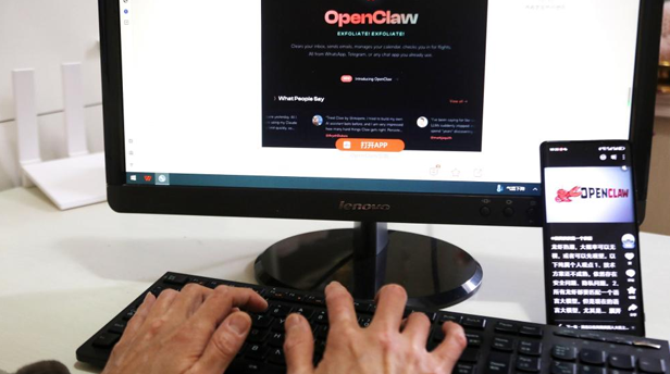�»��ӵ�حС��Ԫ����˶�AI���ҵ