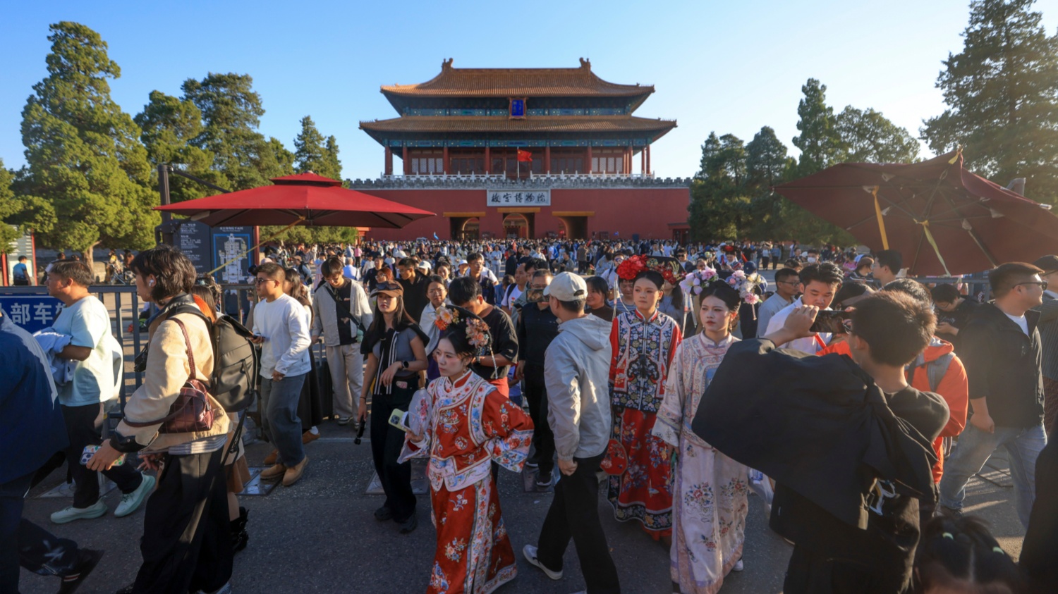 �����ù۲죩�����й��ͷż��վ����¶���