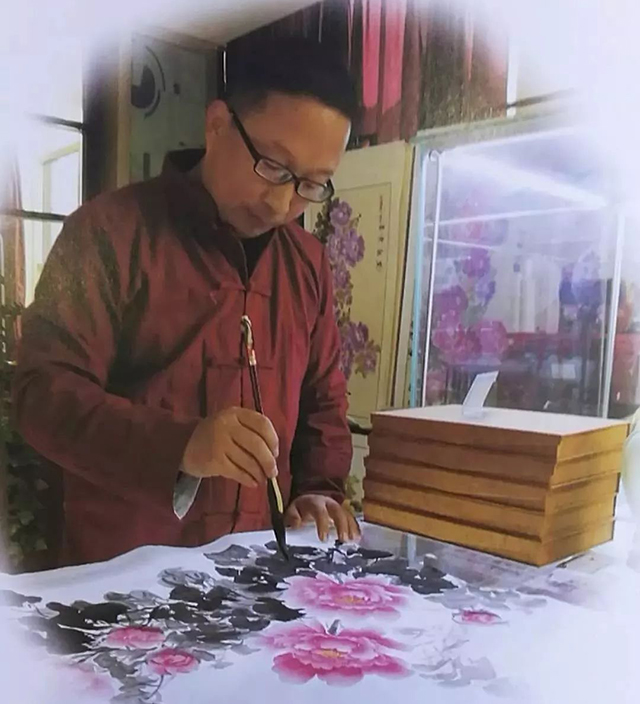 国画牡丹新锐画家推介——李少峰