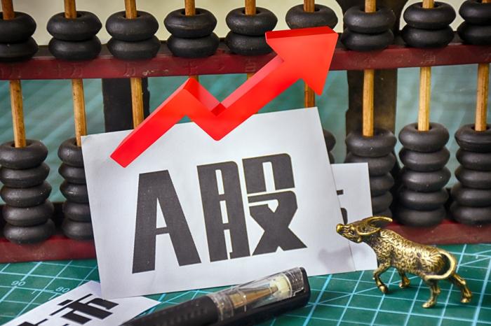 ����ʷ�¸� 2025��A�����й�˾�ֺ쳬2.6����Ԫ