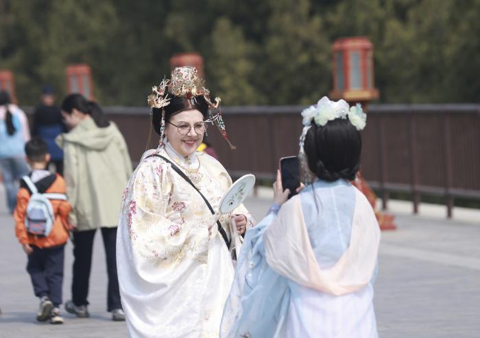 �����ù۲죩��China Travel����ֻ������һ�Ρ�