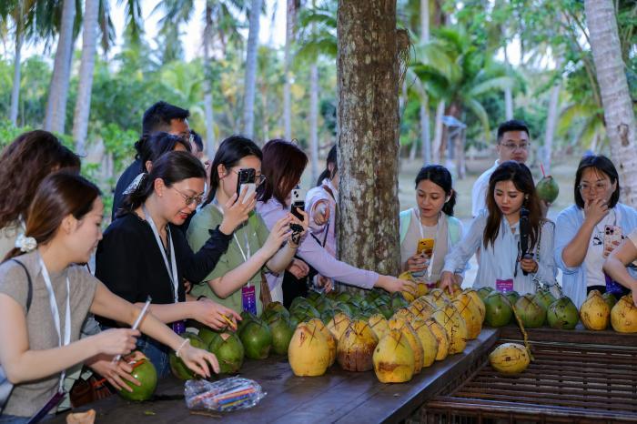 ����֮�꿴�й���������ó�ۣ�����Ҭ��֮�硱ǣ�֡�ɳĮ�����